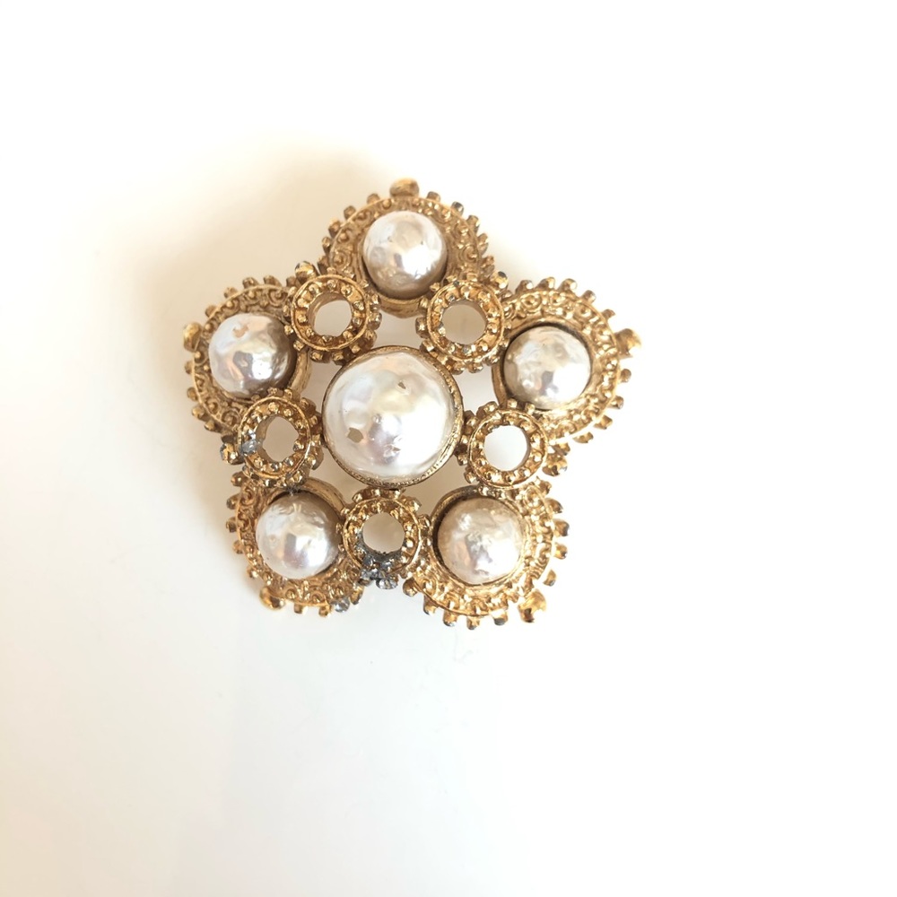 V I N T A G E G O L D & P E A R L B R O O C H - image 3